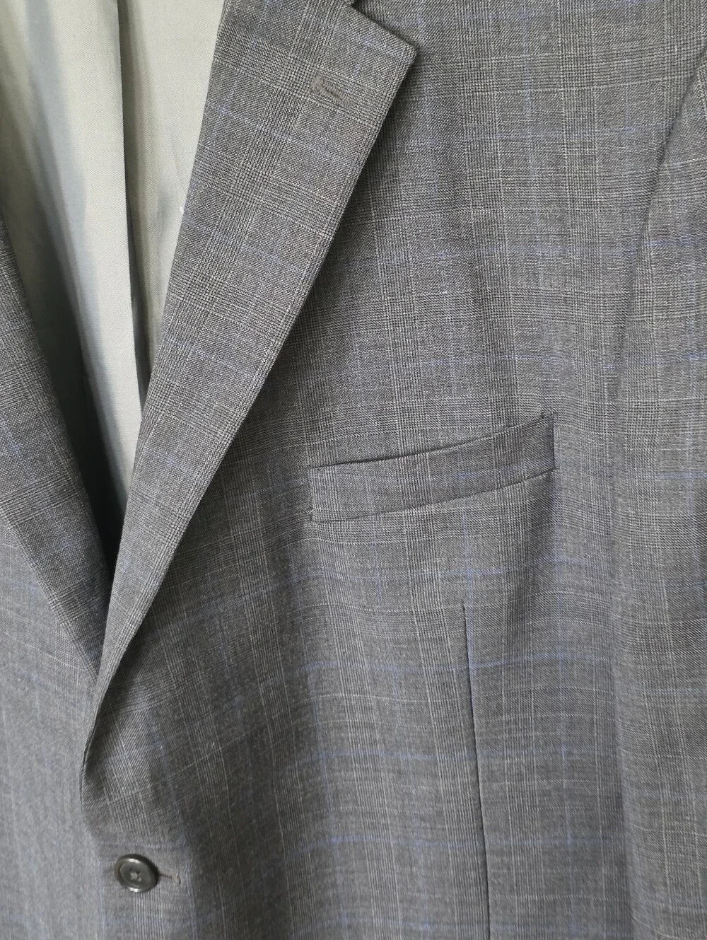 Jos A Bank Executive Gray 100% Wool Blazer Sport Coat 52R 2 Button Men Career